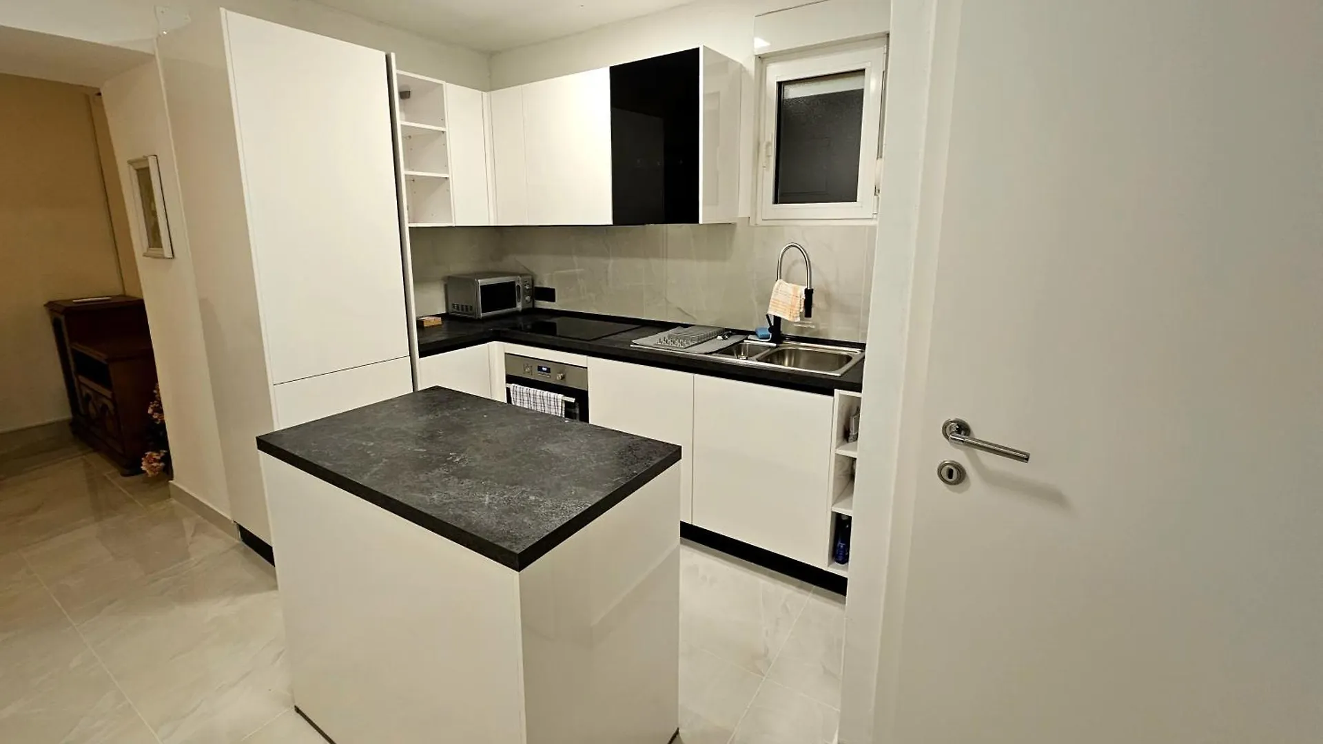 Domagoj - Luxury Apartments With Heated Swimming Pool, Jacuzzi And Seaview Rijeka