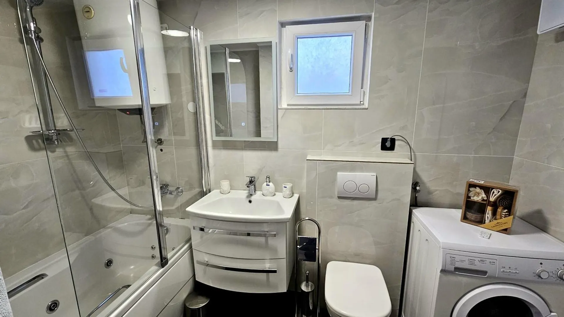 Domagoj - Luxury Apartments With Heated Swimming Pool, Jacuzzi And Seaview Rijeka