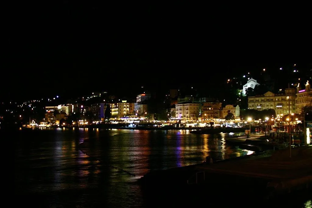 Domagoj - Luxury Apartments With Heated Swimming Pool, Jacuzzi And Seaview Rijeka